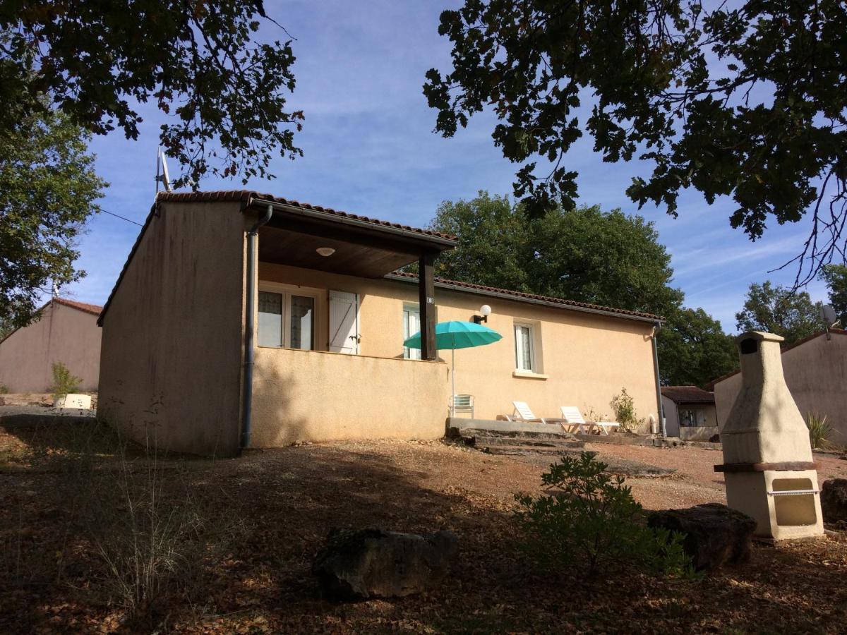 Hotel Les Sentiers Du Causse Lentillac du Causse Esterno foto