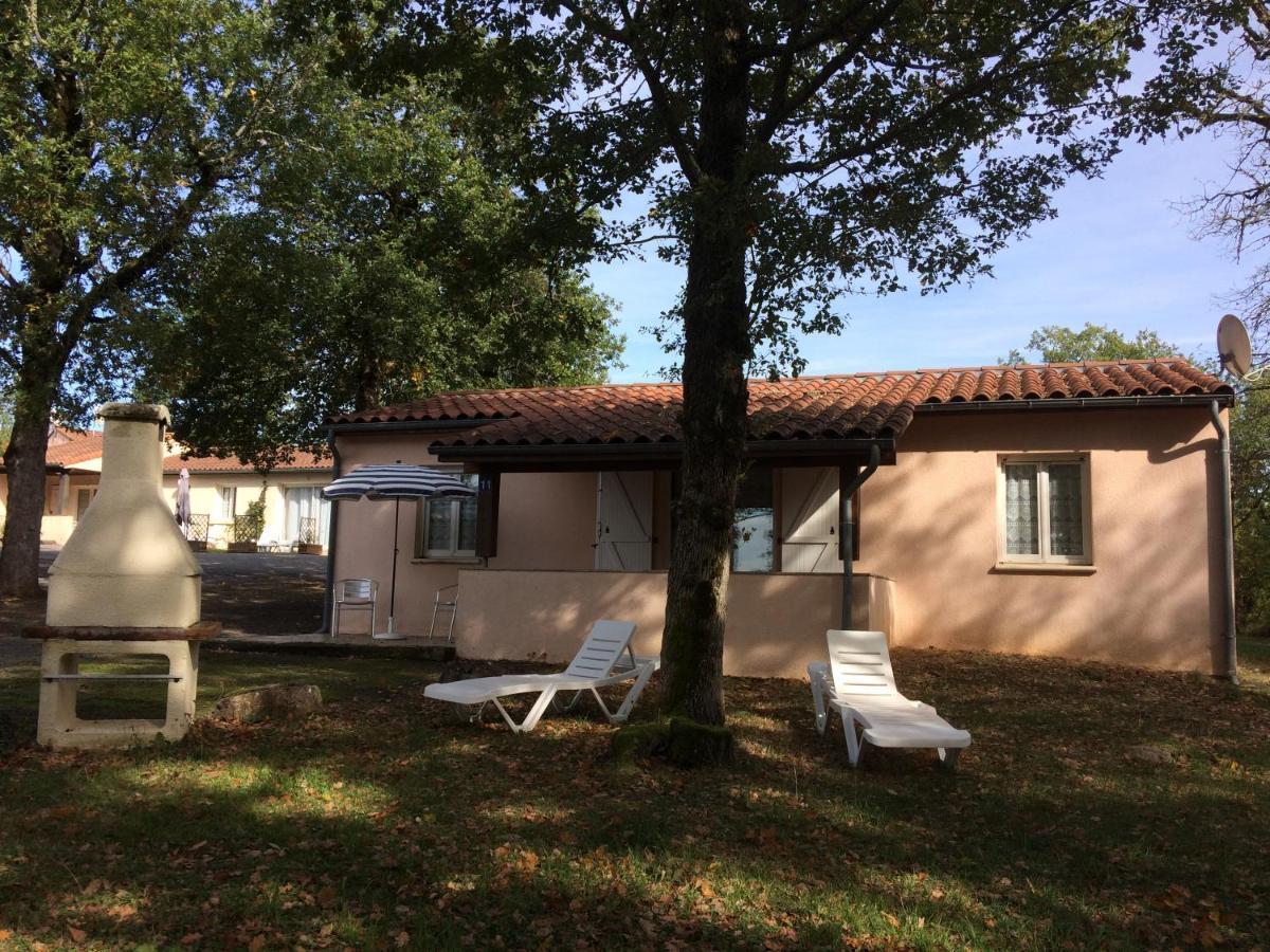 Hotel Les Sentiers Du Causse Lentillac du Causse Esterno foto